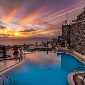 Kn Panorámica Apartmanhotel